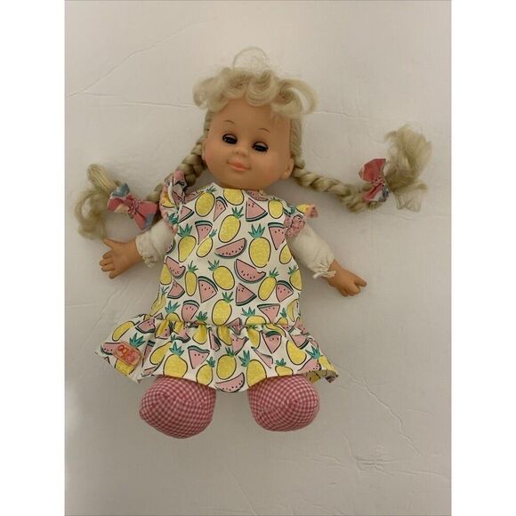 Vintage Gi Go Doll 10” In Rocking chair 13.5” OG Doll Dress - Picture 7 of 16